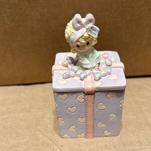 Heartwarming Gift Box with Figurine
